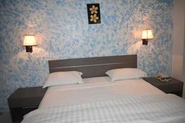 Galaxy Hotels & Apartments