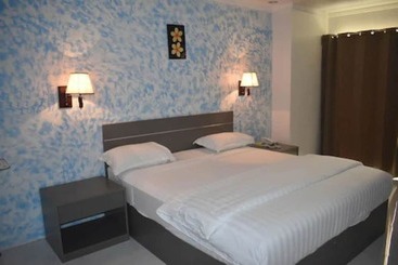 Galaxy Hotels & Apartments