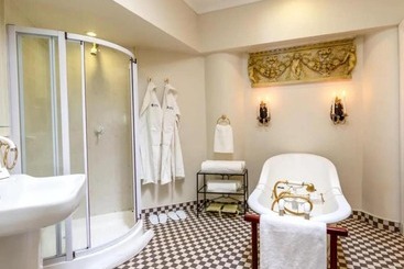 هتل Blue Mountain Luxury Lodge
