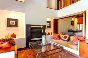 هتل Blue Mountain Luxury Lodge