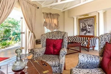 هتل Blue Mountain Luxury Lodge