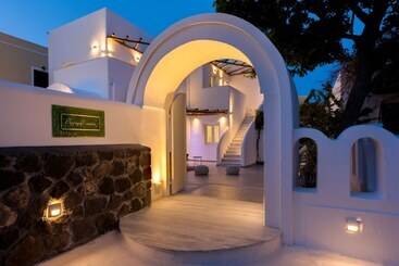 هتل Emerald Collection Suites