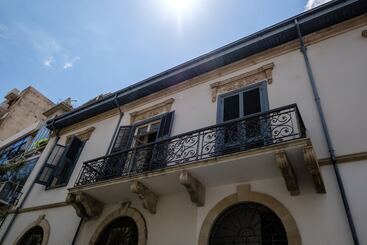 هتل Limassol Old Town Mansion