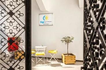 پانسیون Gigi Rooms