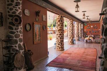 Riad Malak - Ouirgane