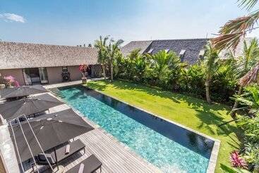 Villa Nehal   Luxury 5br Villa With 20m Pool