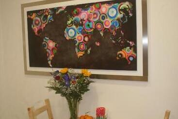 تختخواب و صبحانه Hello World