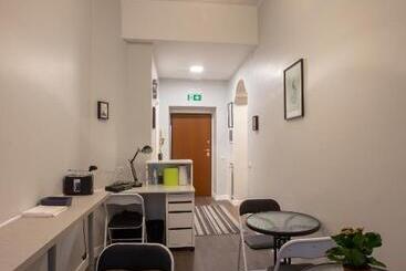 تختخواب و صبحانه Maribea Rome Center