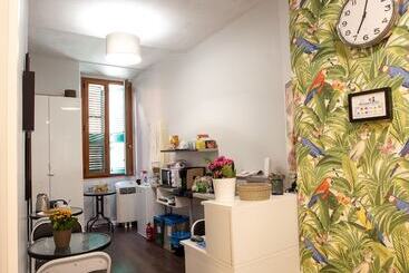 تختخواب و صبحانه Maribea Rome Center