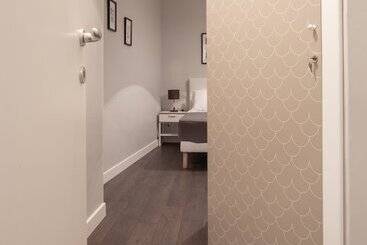 تختخواب و صبحانه Maribea Rome Center