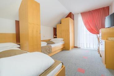 تختخواب و صبحانه Villa Nena