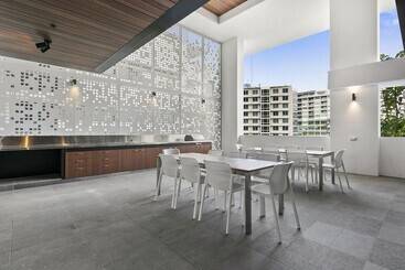 Hope Street Apartments By Cllix