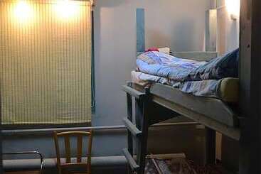 Horizontal   Hostel