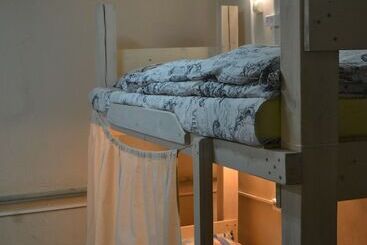 Horizontal   Hostel