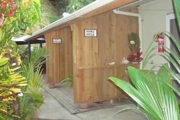 هتل Gecko Lodge Fiji