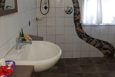 هتل Gecko Lodge Fiji
