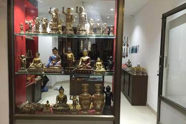 هتل Little Buddha