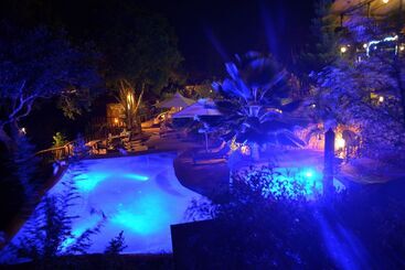 هتل Shimba Green Lodge