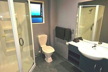 مُتل Bay City Motor Lodge