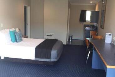 مُتل Bay City Motor Lodge