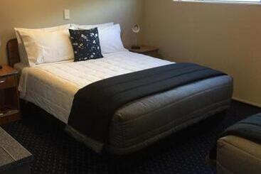 مُتل Bay City Motor Lodge