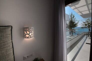 Natura Luxury Boutique Hotel Skopelos