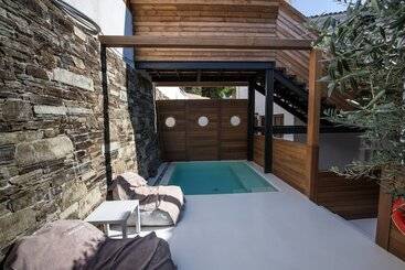Natura Luxury Boutique Hotel Skopelos