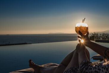 Natura Luxury Boutique Hotel Skopelos