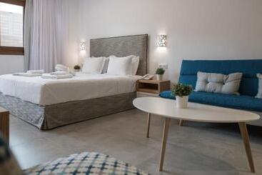 Natura Luxury Boutique Hotel Skopelos