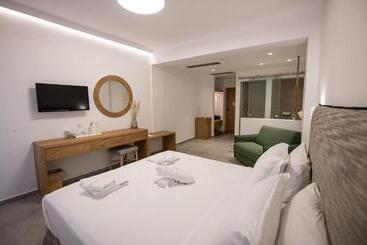 Natura Luxury Boutique Hotel Skopelos