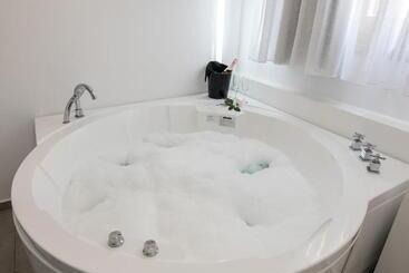 Natura Luxury Boutique Hotel Skopelos