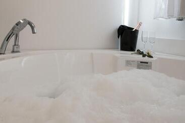 Natura Luxury Boutique Hotel Skopelos