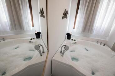 Natura Luxury Boutique Hotel Skopelos