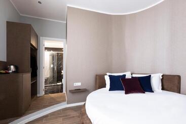 پانسیون Giubbonari Suites
