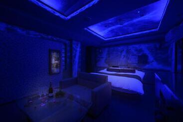 Water Hotel Mw
