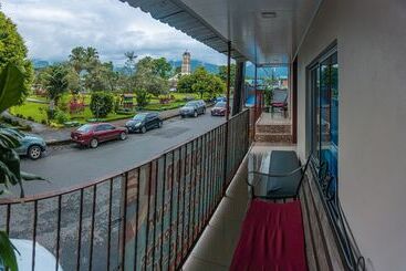La Cascada   Hostel