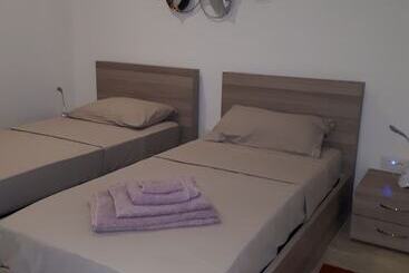 Fauzia B&b