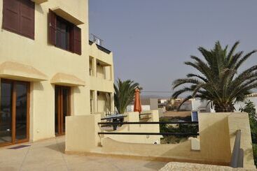 هتل Auberge Etoile Mirleft