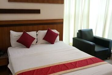 هتل Hlvgrandinn