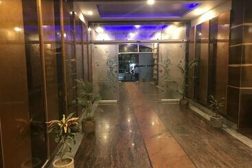 هتل Minakshi International