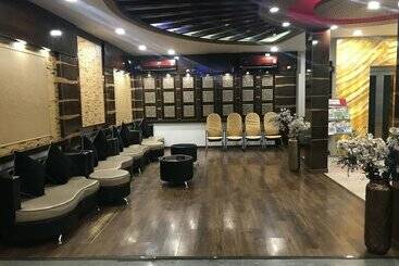 هتل Minakshi International