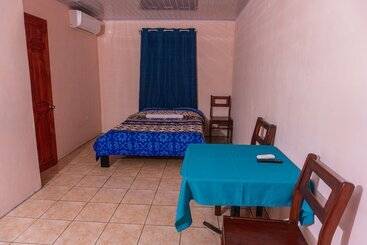 La Cascada   Hostel
