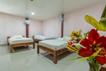 La Cascada   Hostel