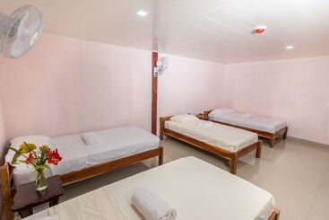 La Cascada   Hostel