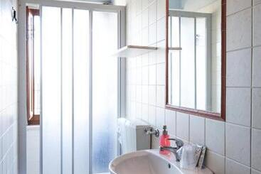 اقامتگاه Massa Alta B&b E Appartamenti