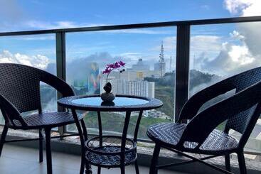 Sky D'mont Suites