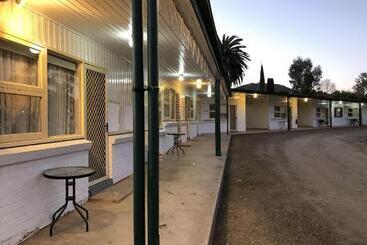 Green Door Motel