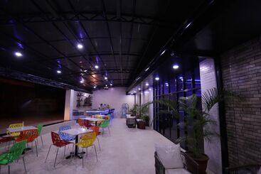 Halfway House Hostel Mactan Cebu Airport