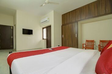 هتل H2b By Oyo Rooms