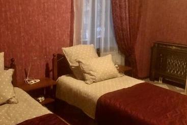 هتل Happy Home